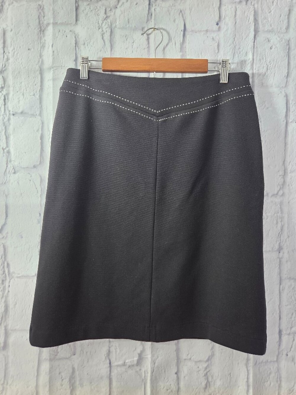 Merona Medium Black Stitch Detail Mid Rise Knee Length Casual Pencil Skirt